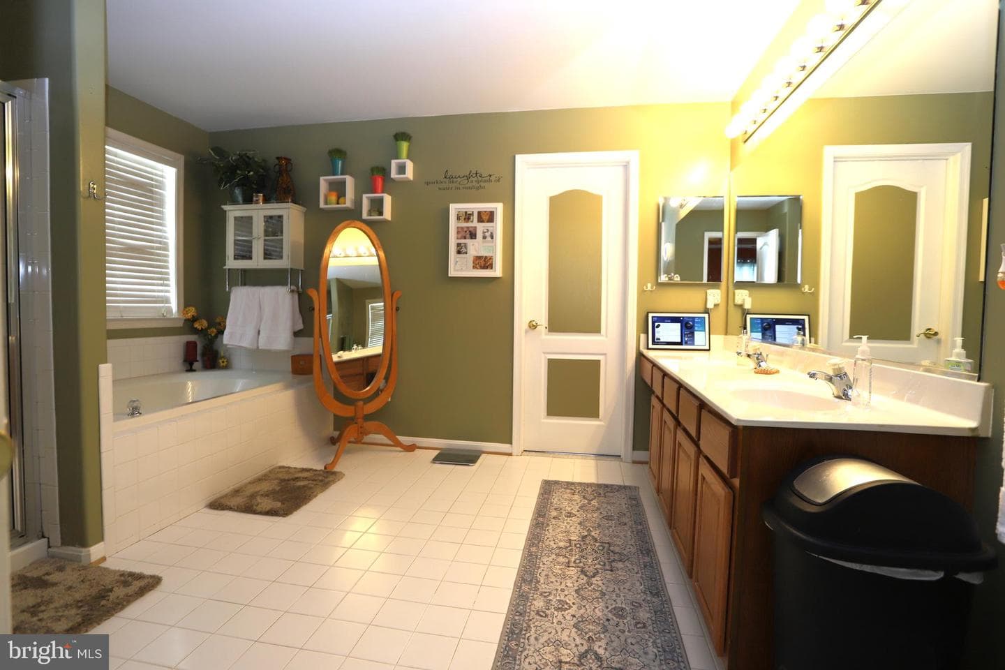 1076 Virginia Avenue photo 31