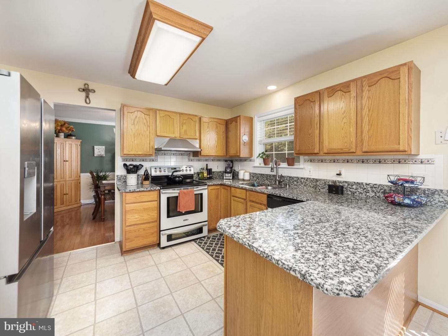 15872 Fox Chase Lane photo 8