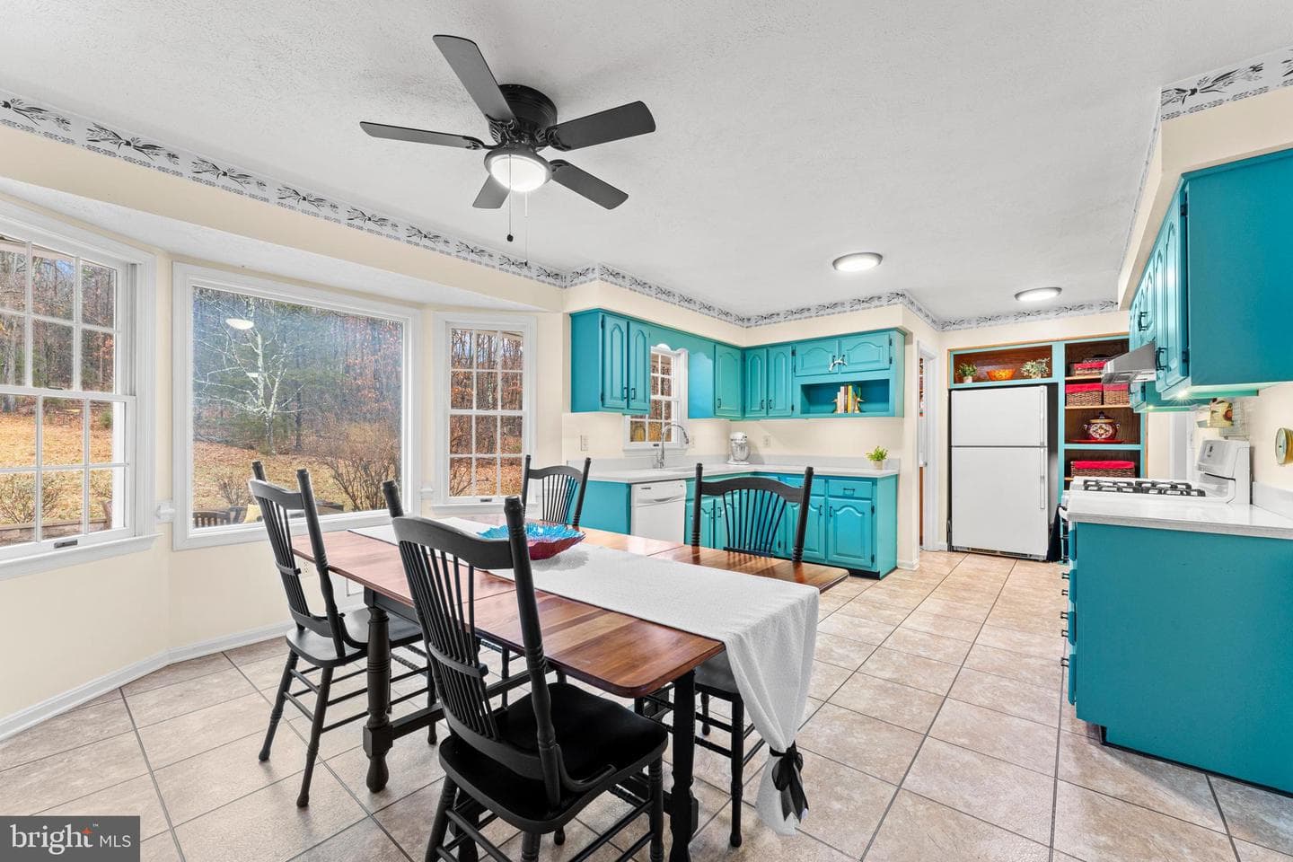 24060 Cedar Mountain Drive photo 5