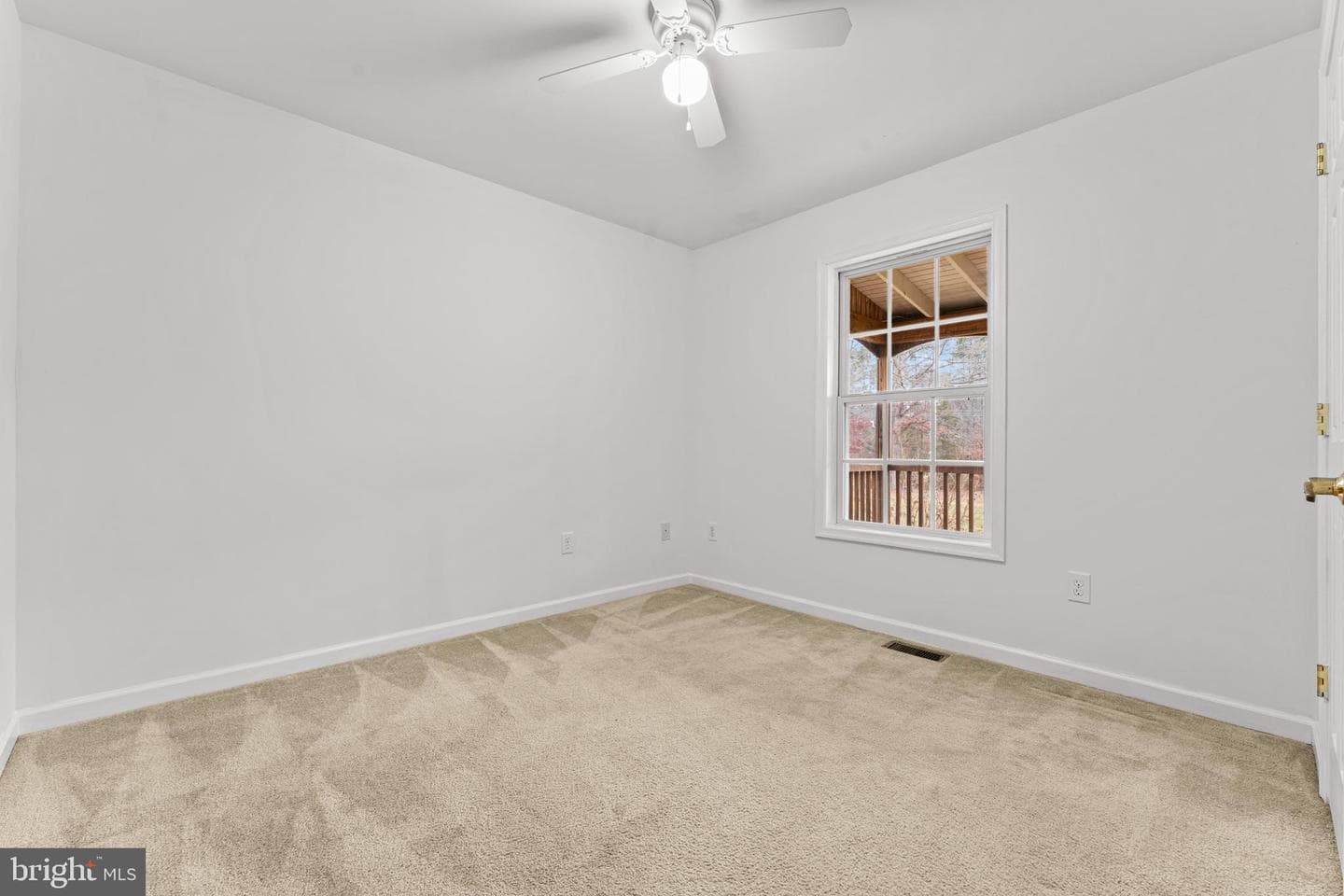 21322 Jennings Road photo 22