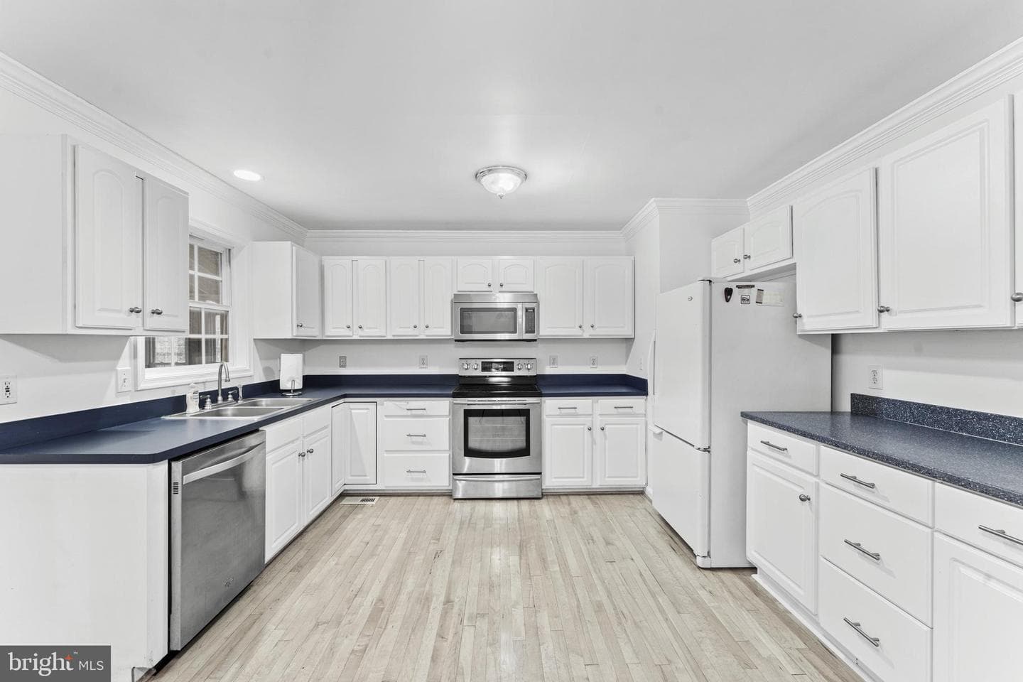 21322 Jennings Road photo 3