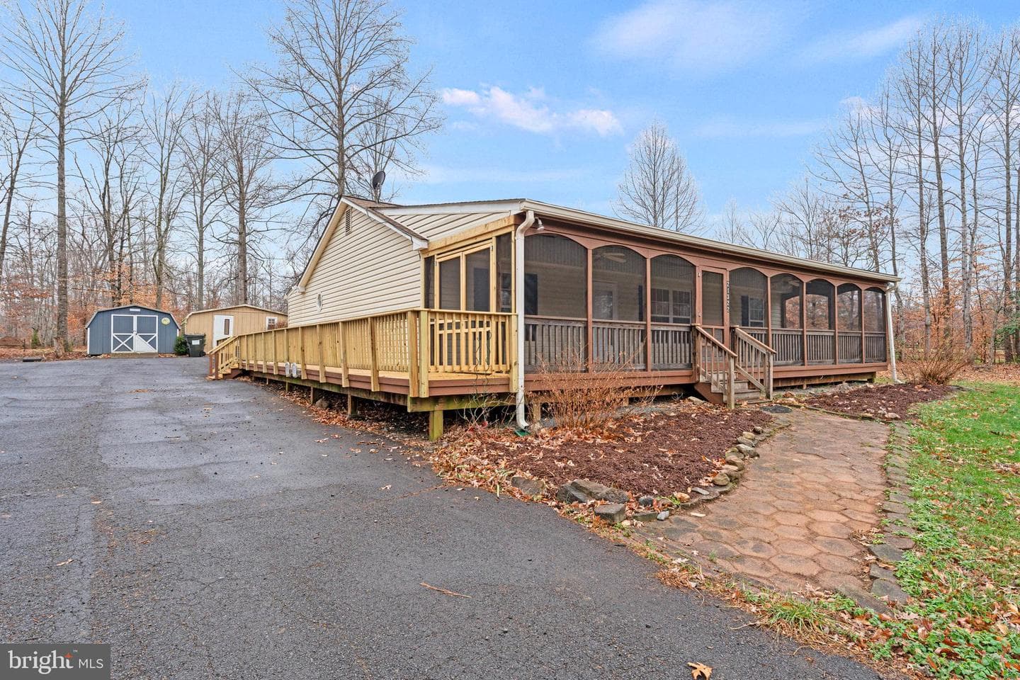 21322 Jennings Road photo 8