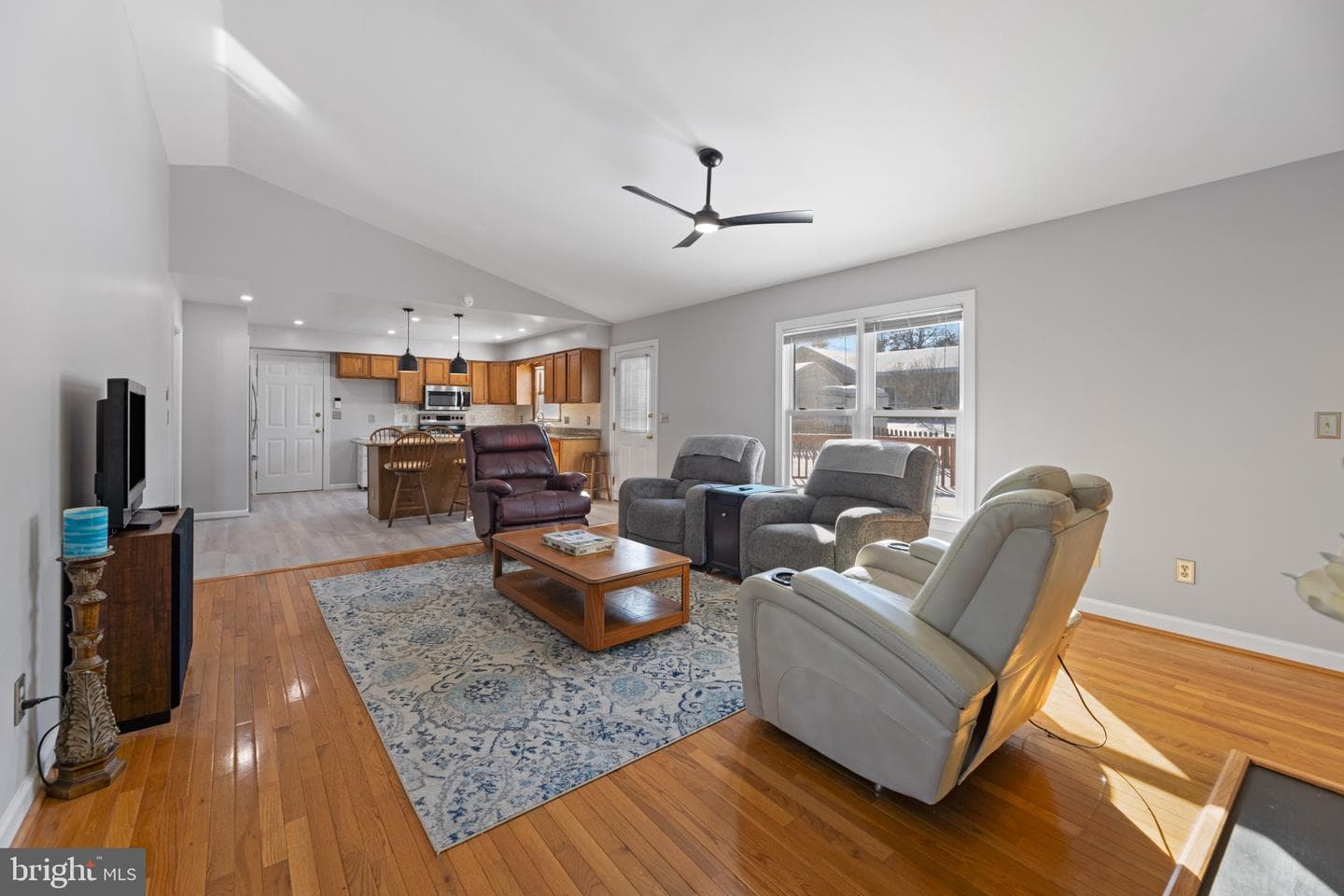 9176 Whitestone Court photo 7