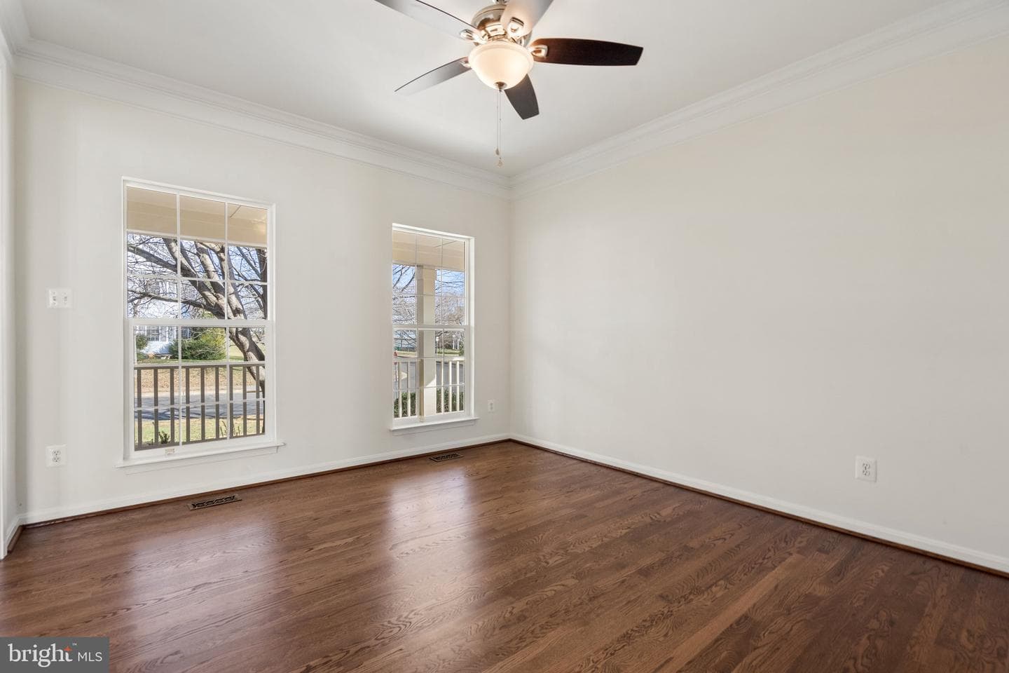 755 Holly Leaf Road photo 16