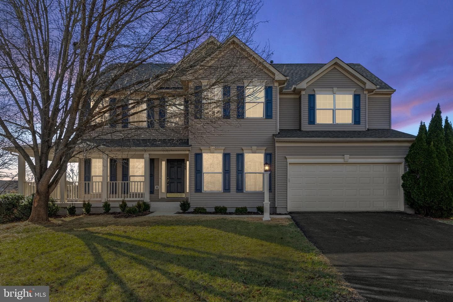 755 Holly Leaf Road photo 2