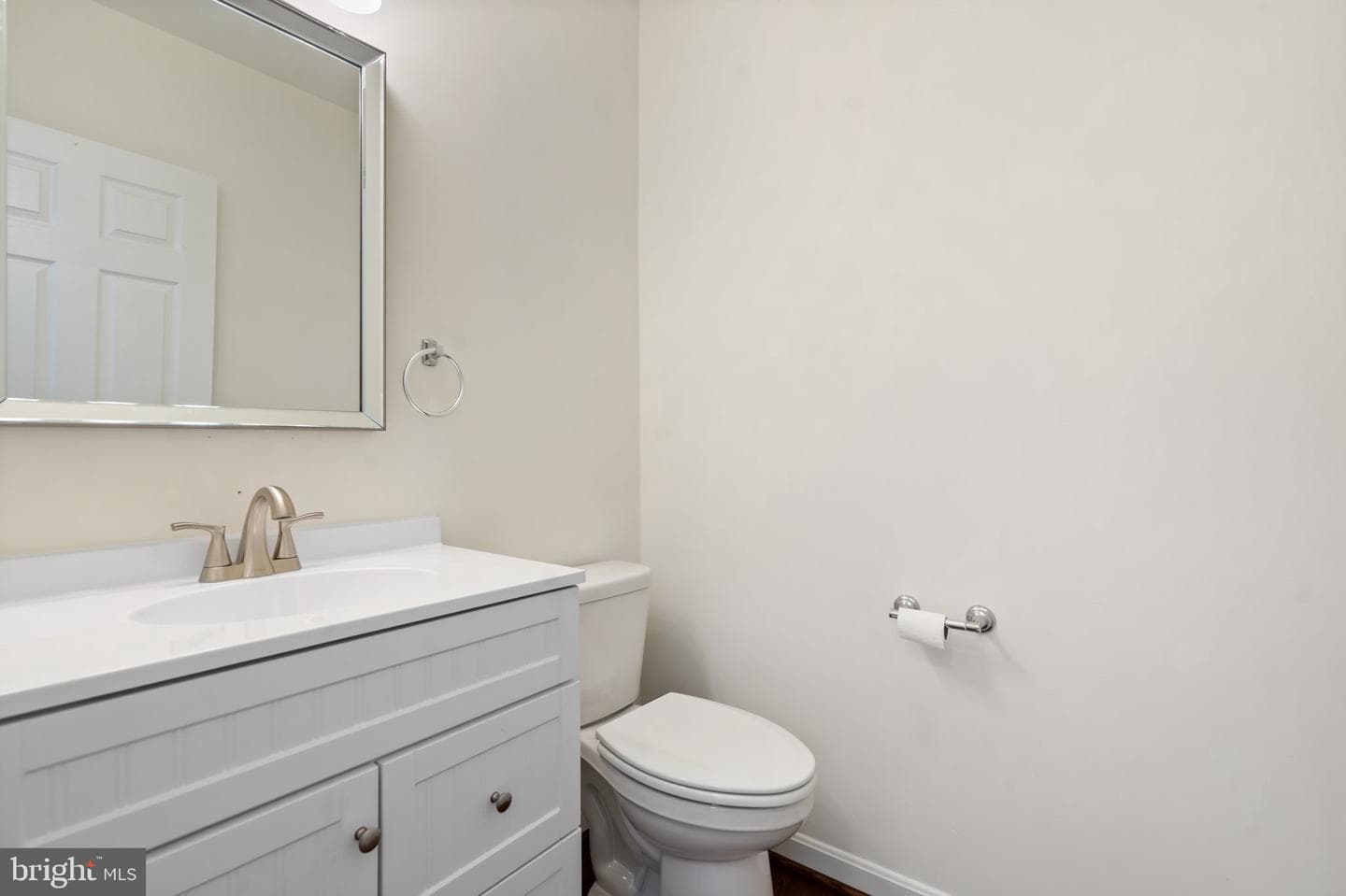 755 Holly Leaf Road photo 28