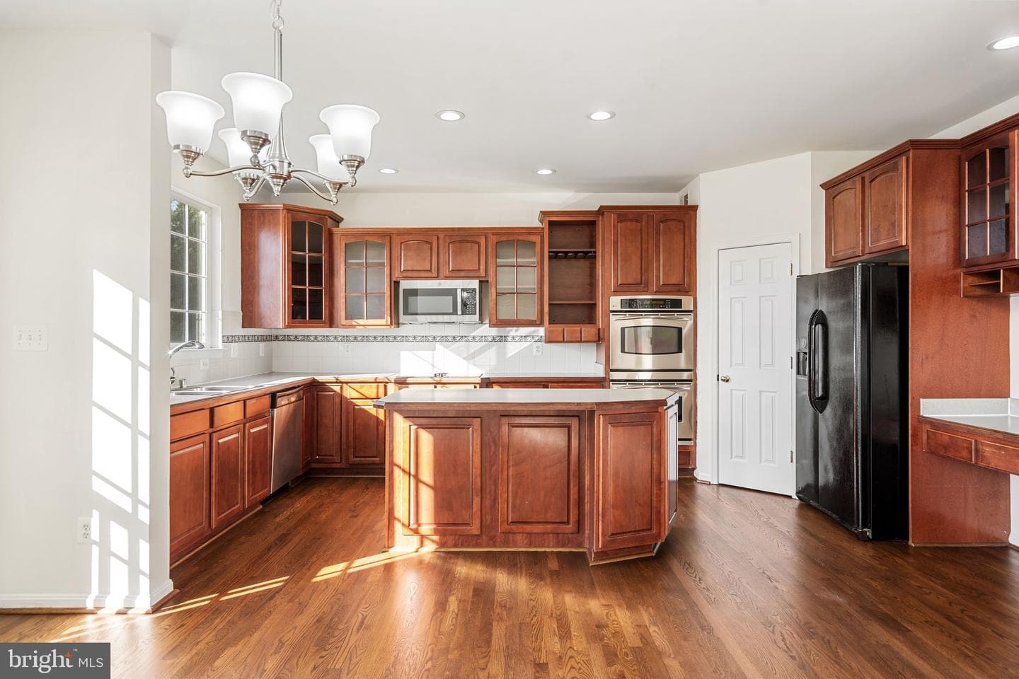 755 Holly Leaf Road photo 33