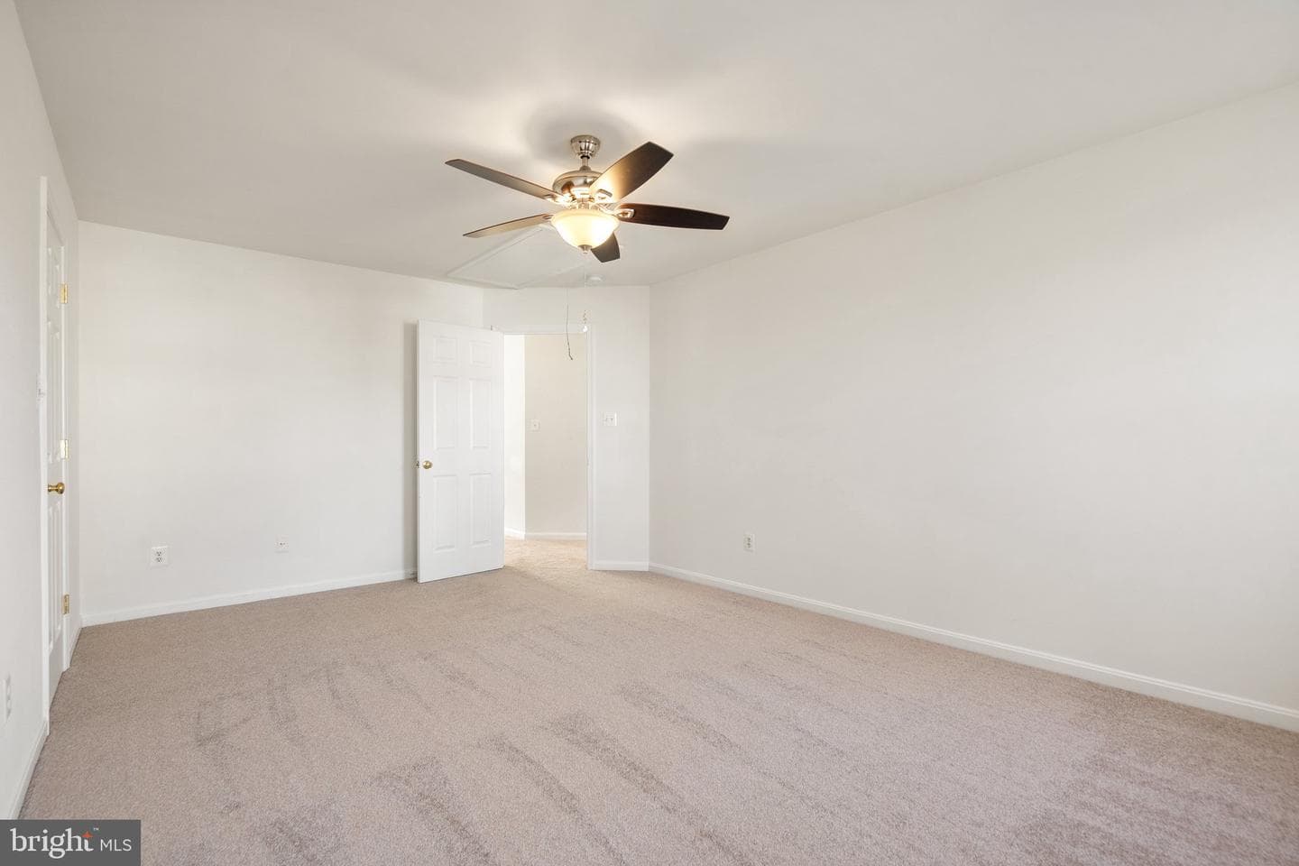 755 Holly Leaf Road photo 59