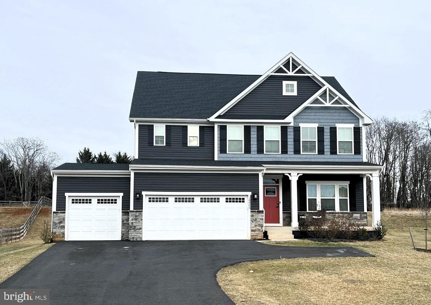 14905 Mapleridge Road photo 2