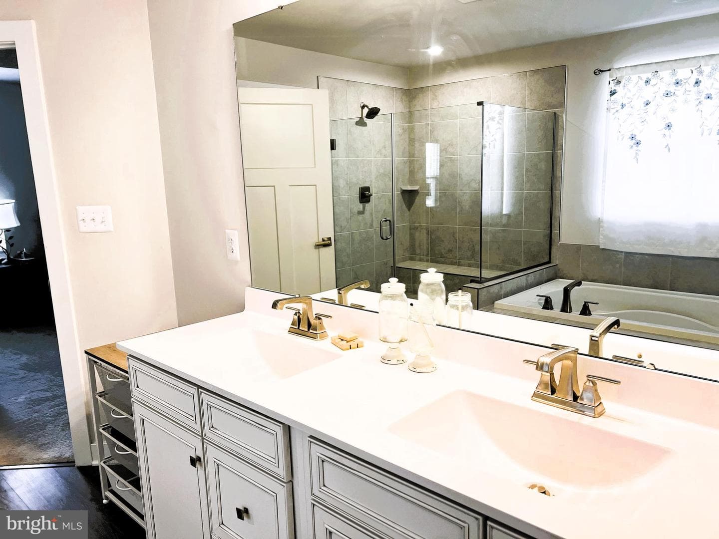 14905 Mapleridge Road photo 22