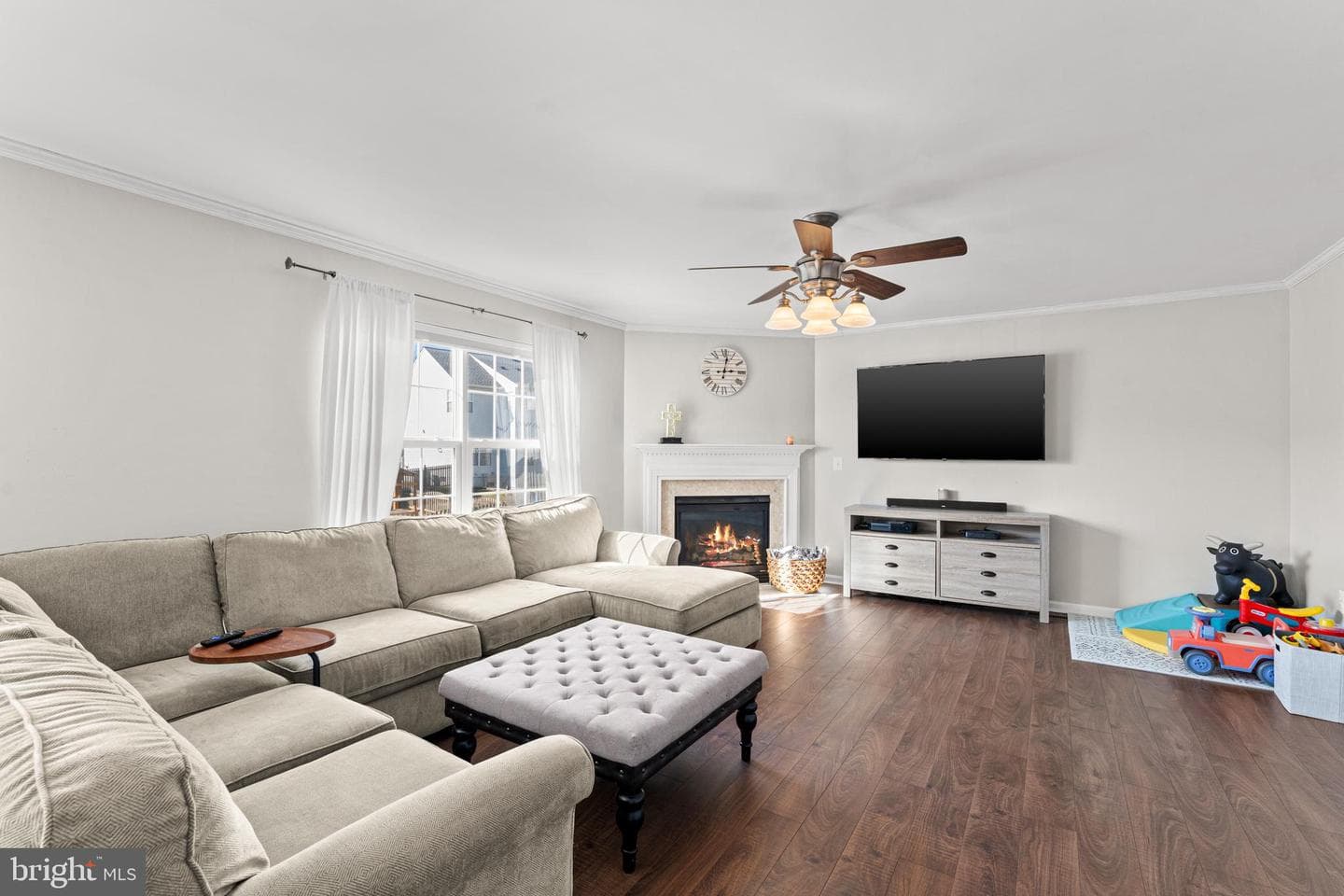 749 Holly Leaf Road photo 12