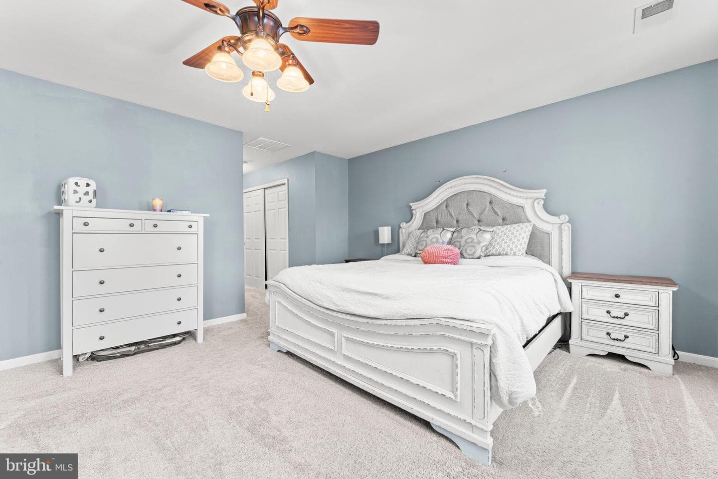 749 Holly Leaf Road photo 18