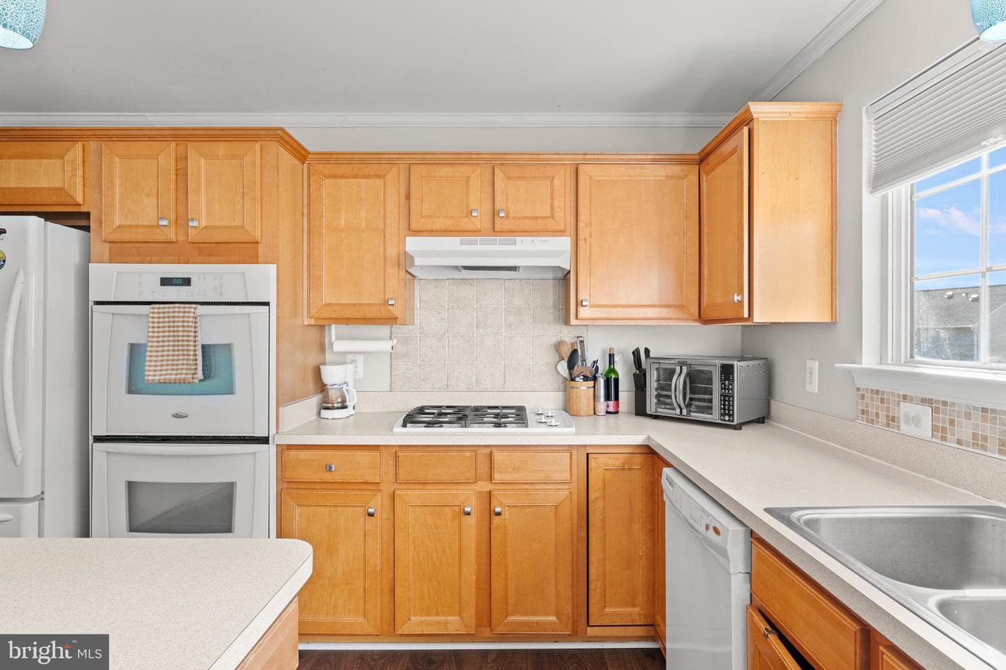 749 Holly Leaf Road photo 5