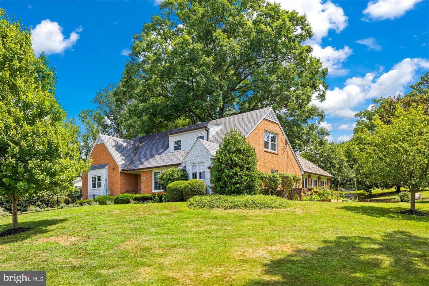 1084 Oaklawn Drive photo 15
