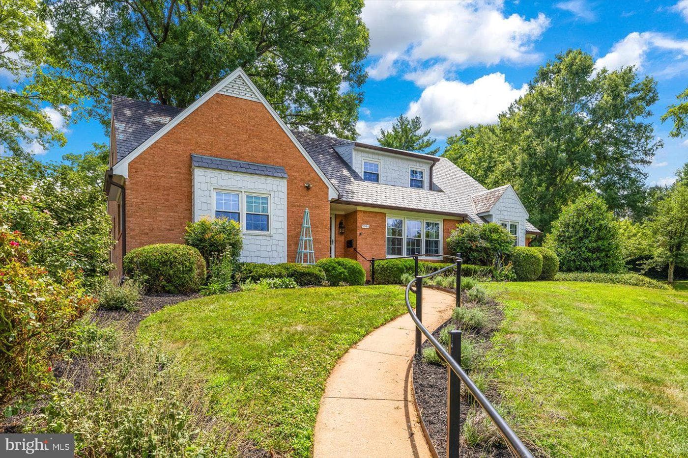 1084 Oaklawn Drive photo 18