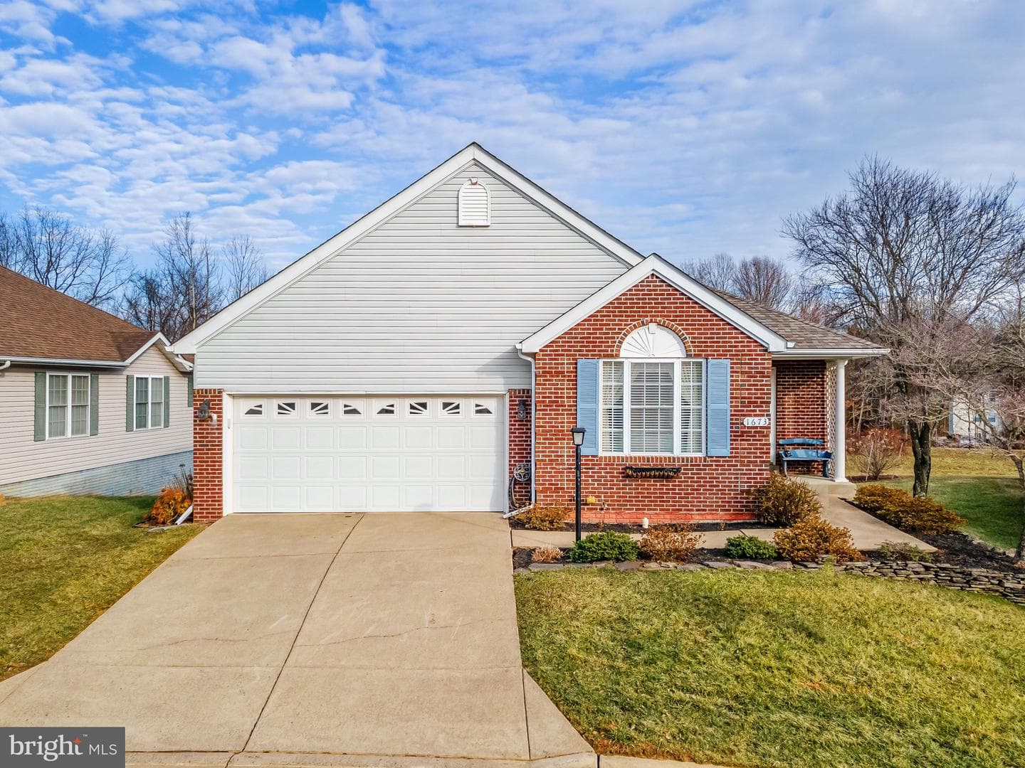 1673 Pin Oak Drive photo 2