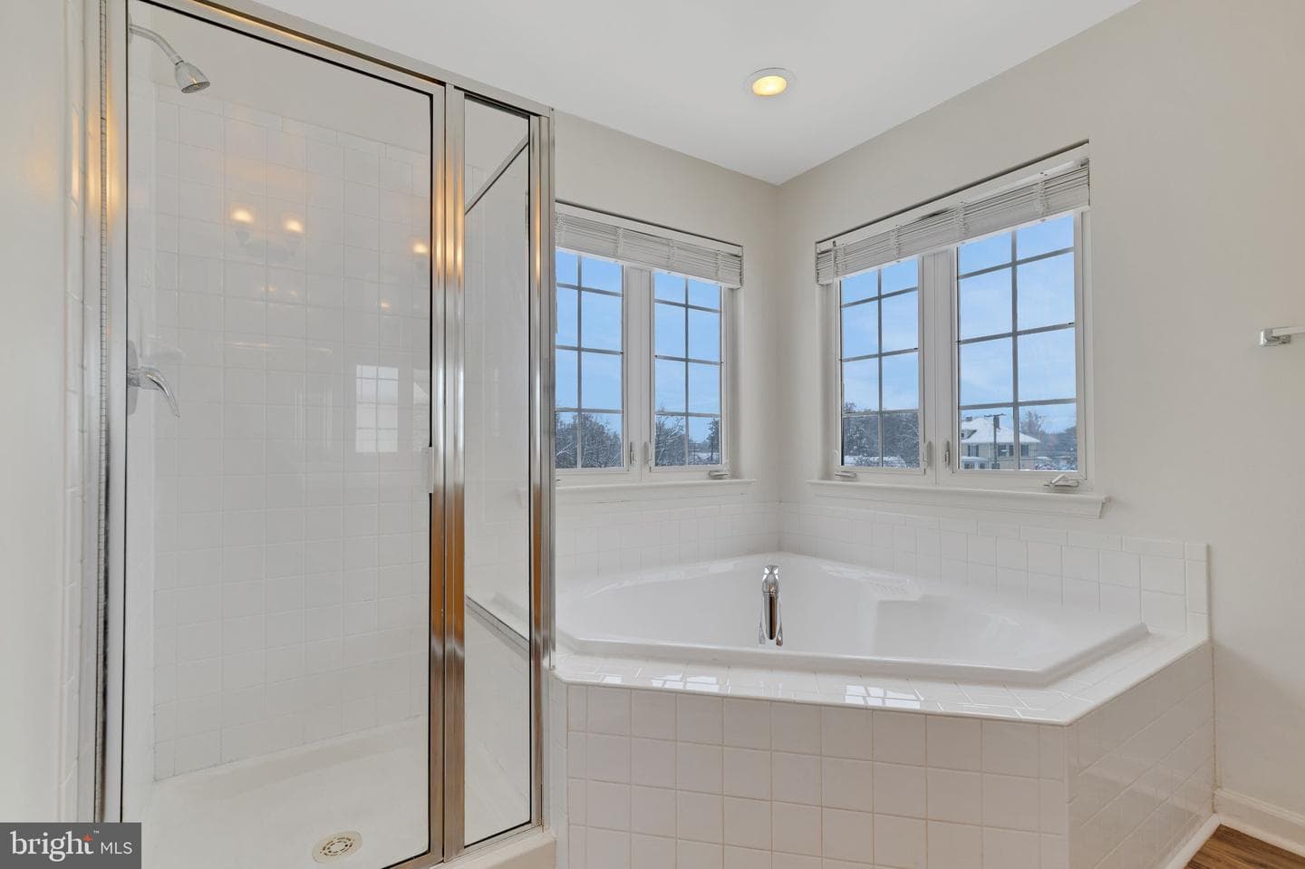 1048 Riverdale Circle photo 11