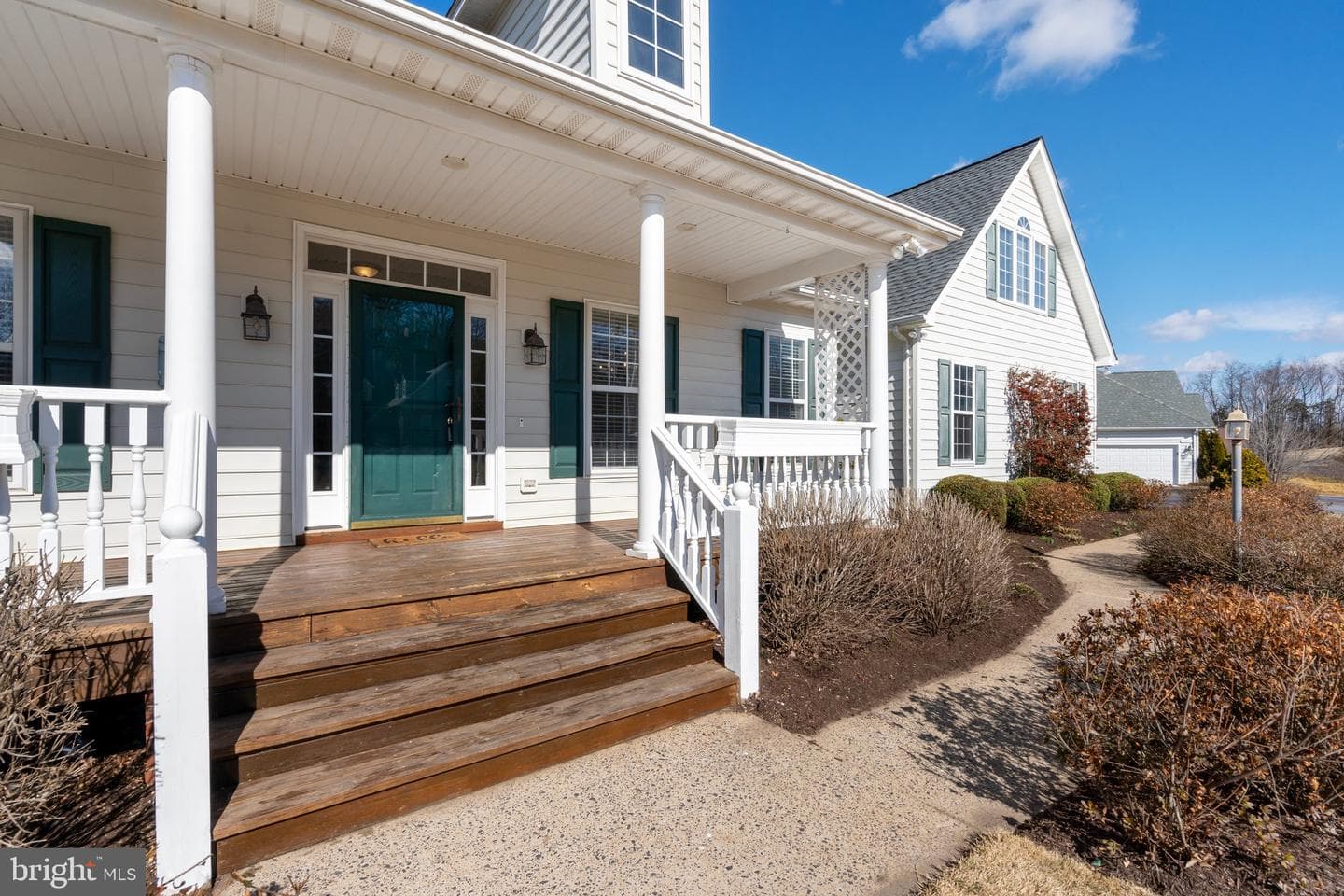 18464 Snaffle Lane photo 4