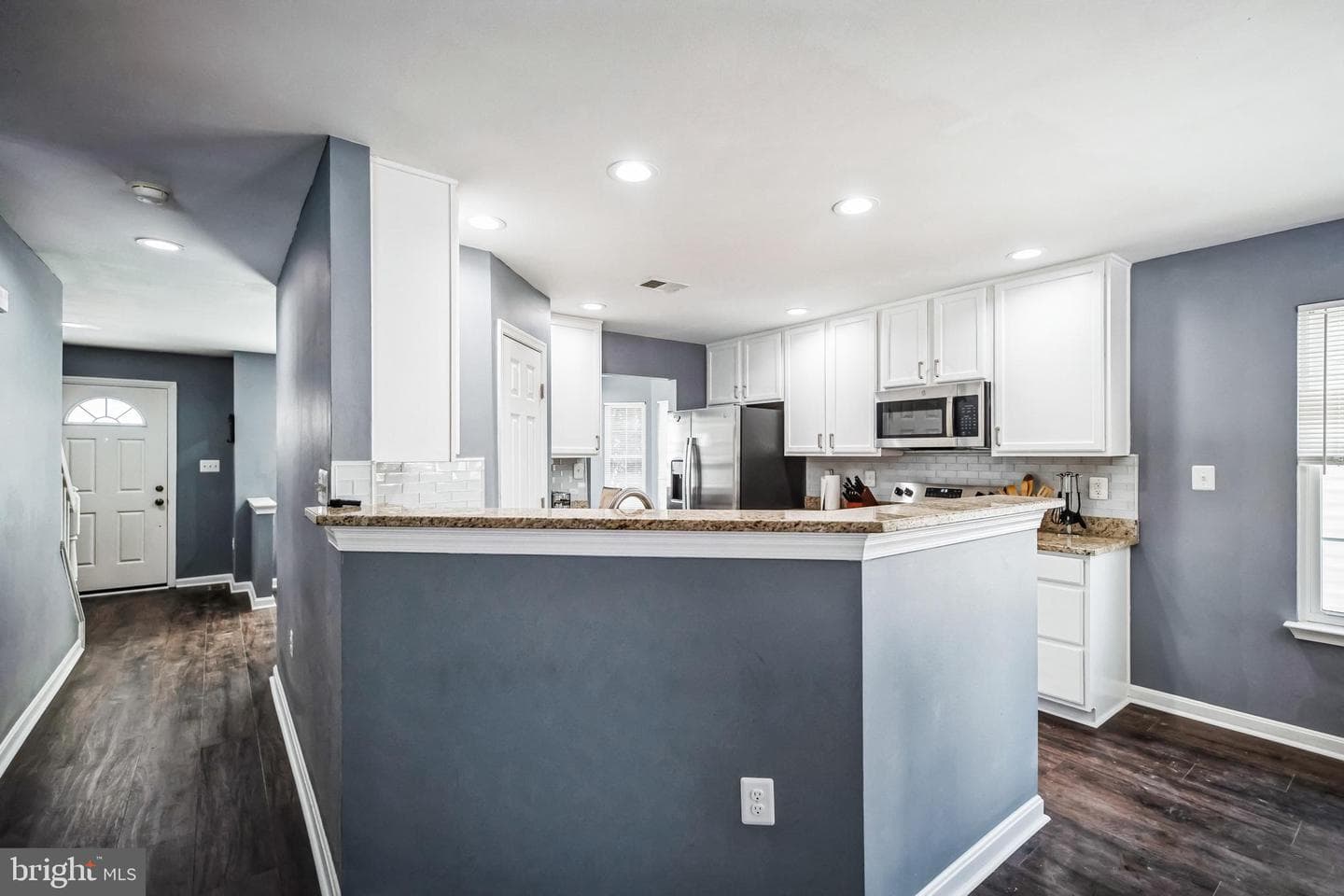 909 Fairtree Lane photo 10