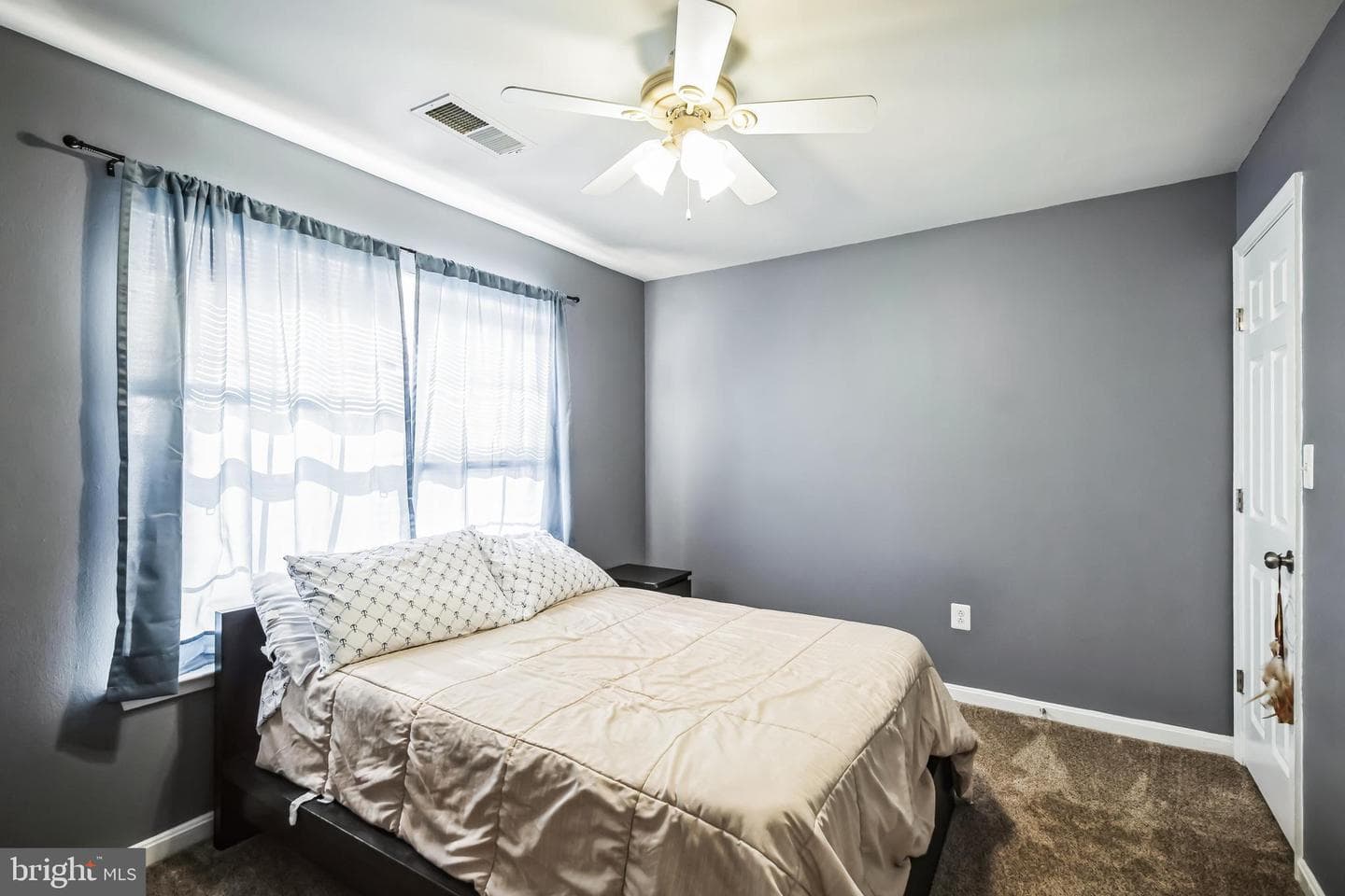 909 Fairtree Lane photo 19
