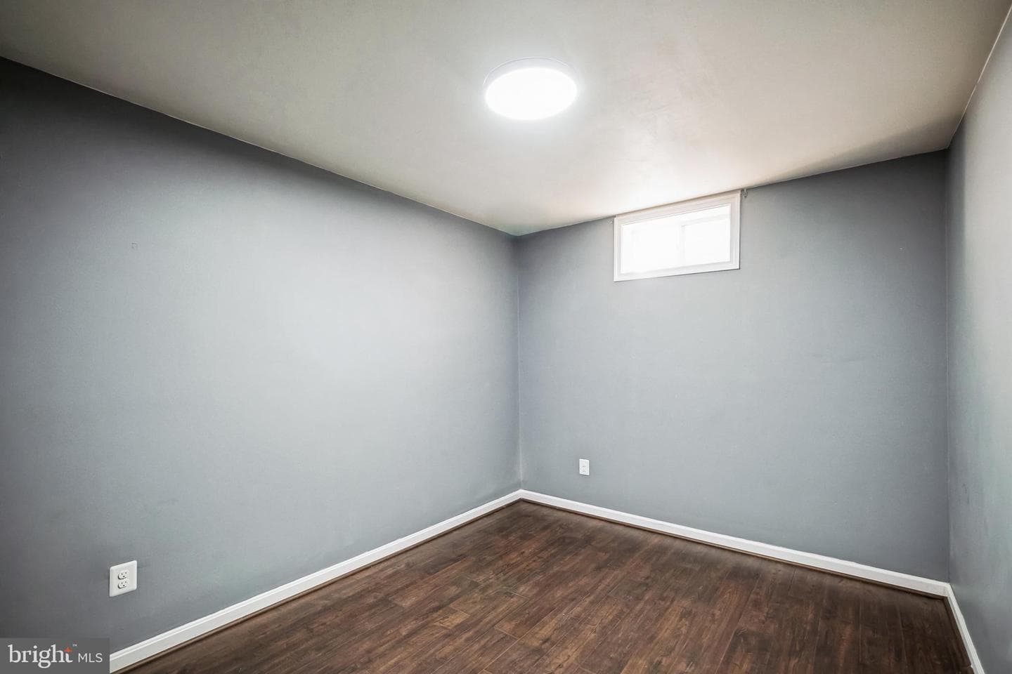 909 Fairtree Lane photo 25