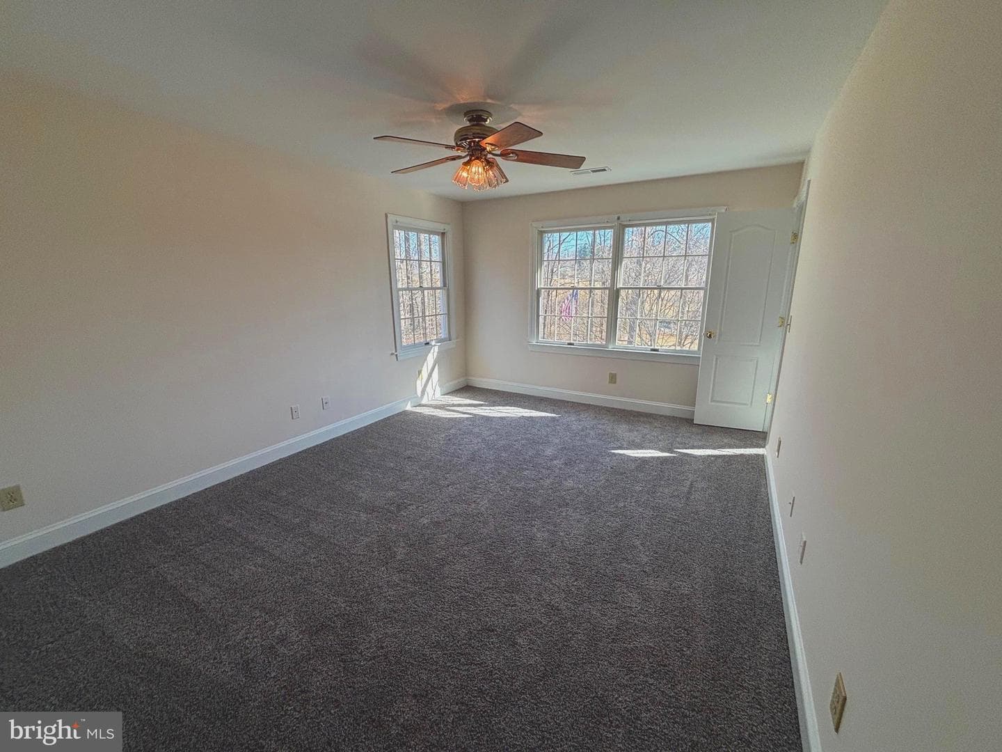 7857 Hazeland Lane photo 8