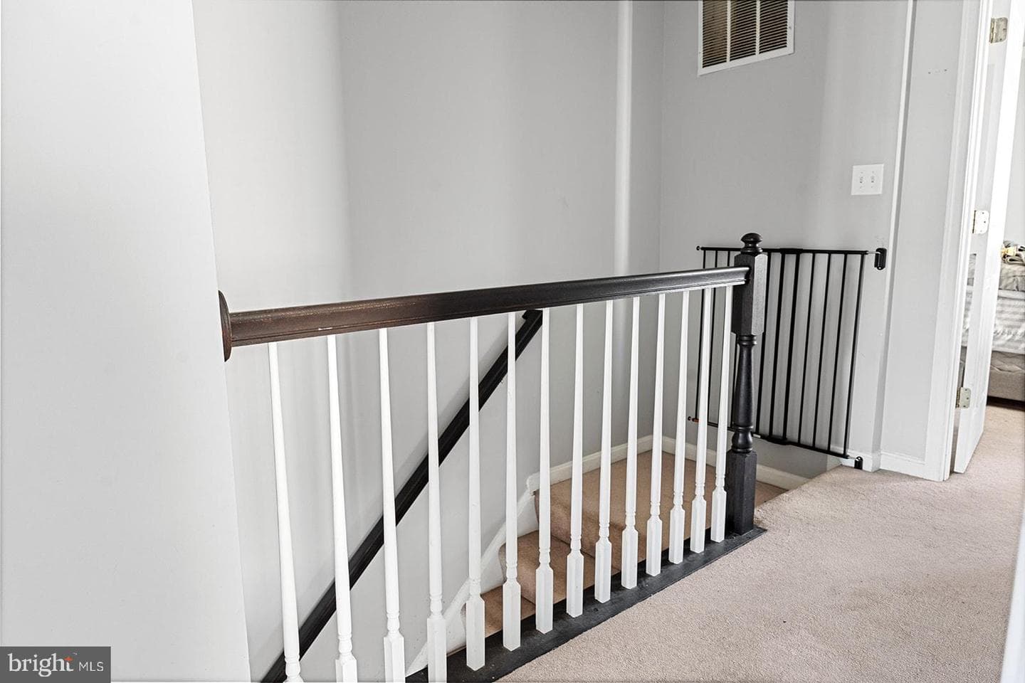 355 Snyder Lane photo 24