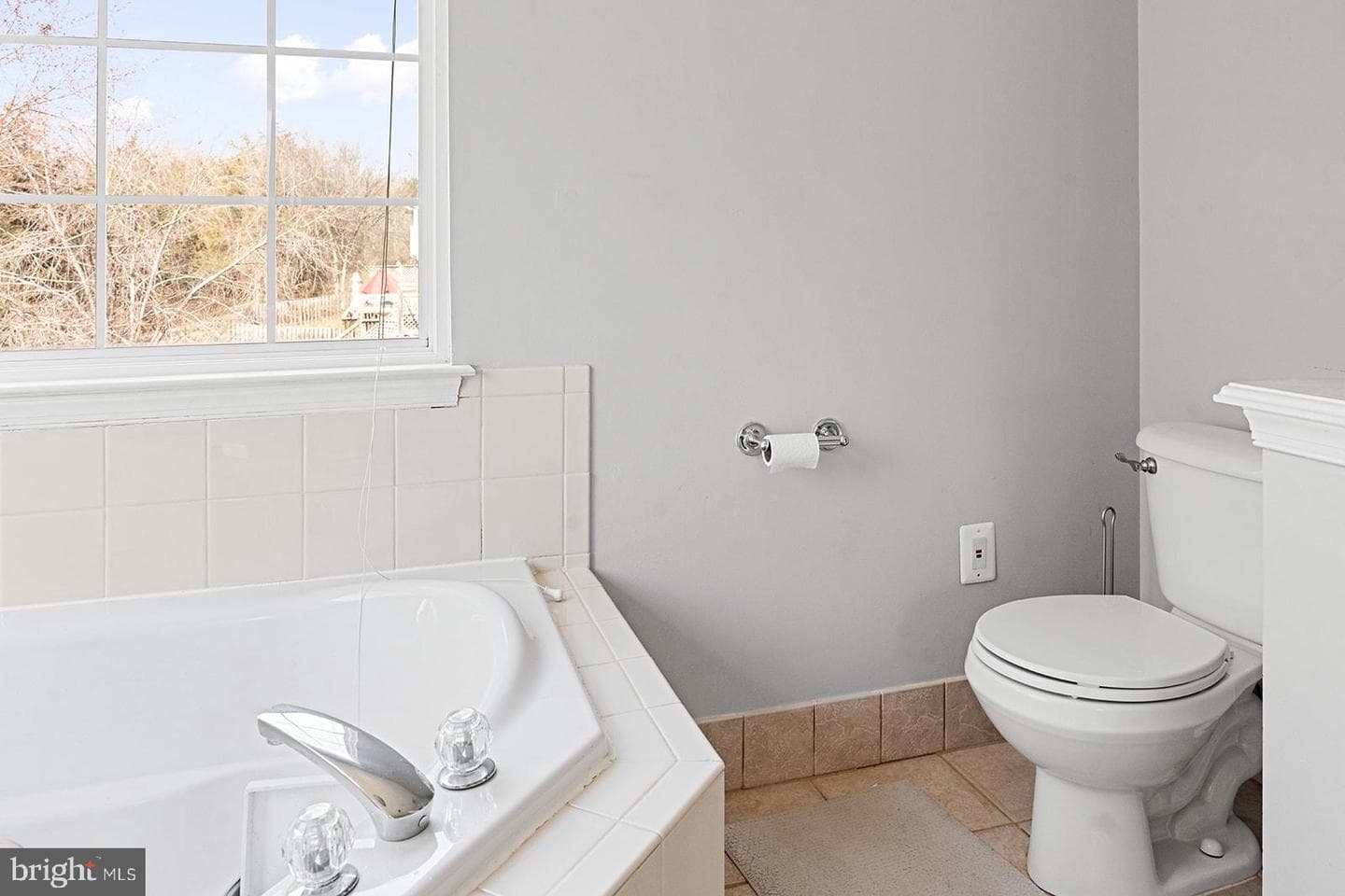 355 Snyder Lane photo 31