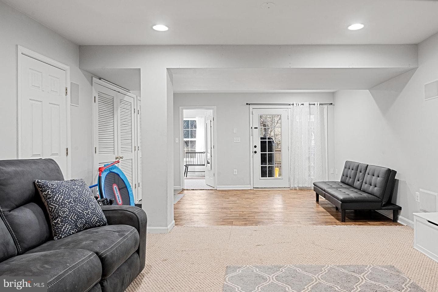 355 Snyder Lane photo 41