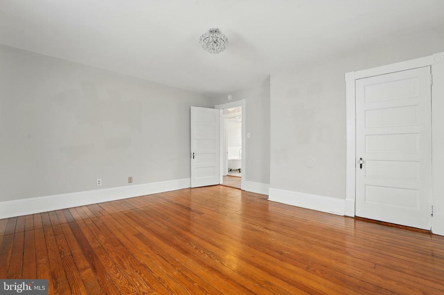 509 S West Street photo 27