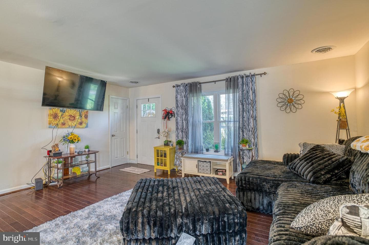 10119 Jameson Lane photo 6