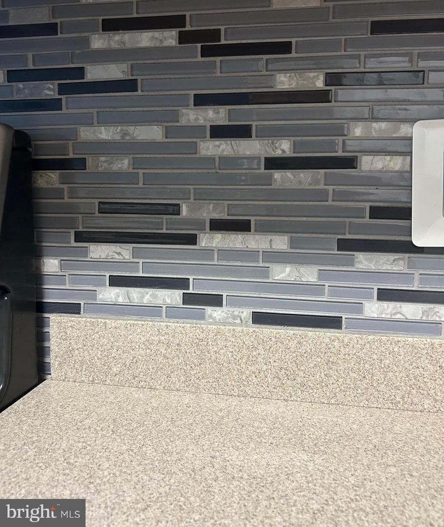 654 Holly Crest Drive photo 17