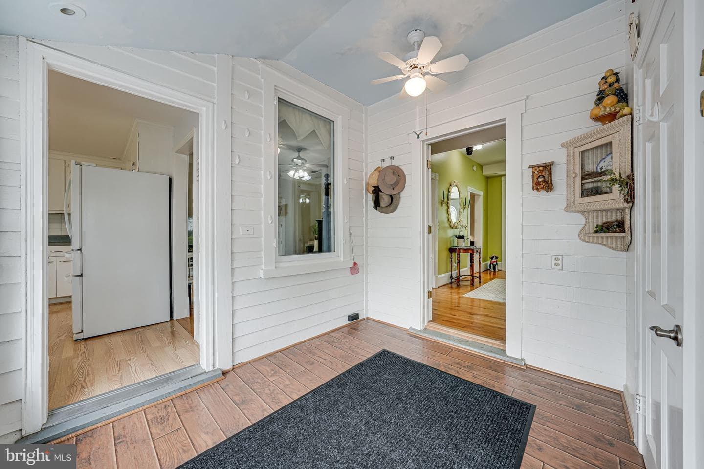 18061 Youngs Lane photo 15