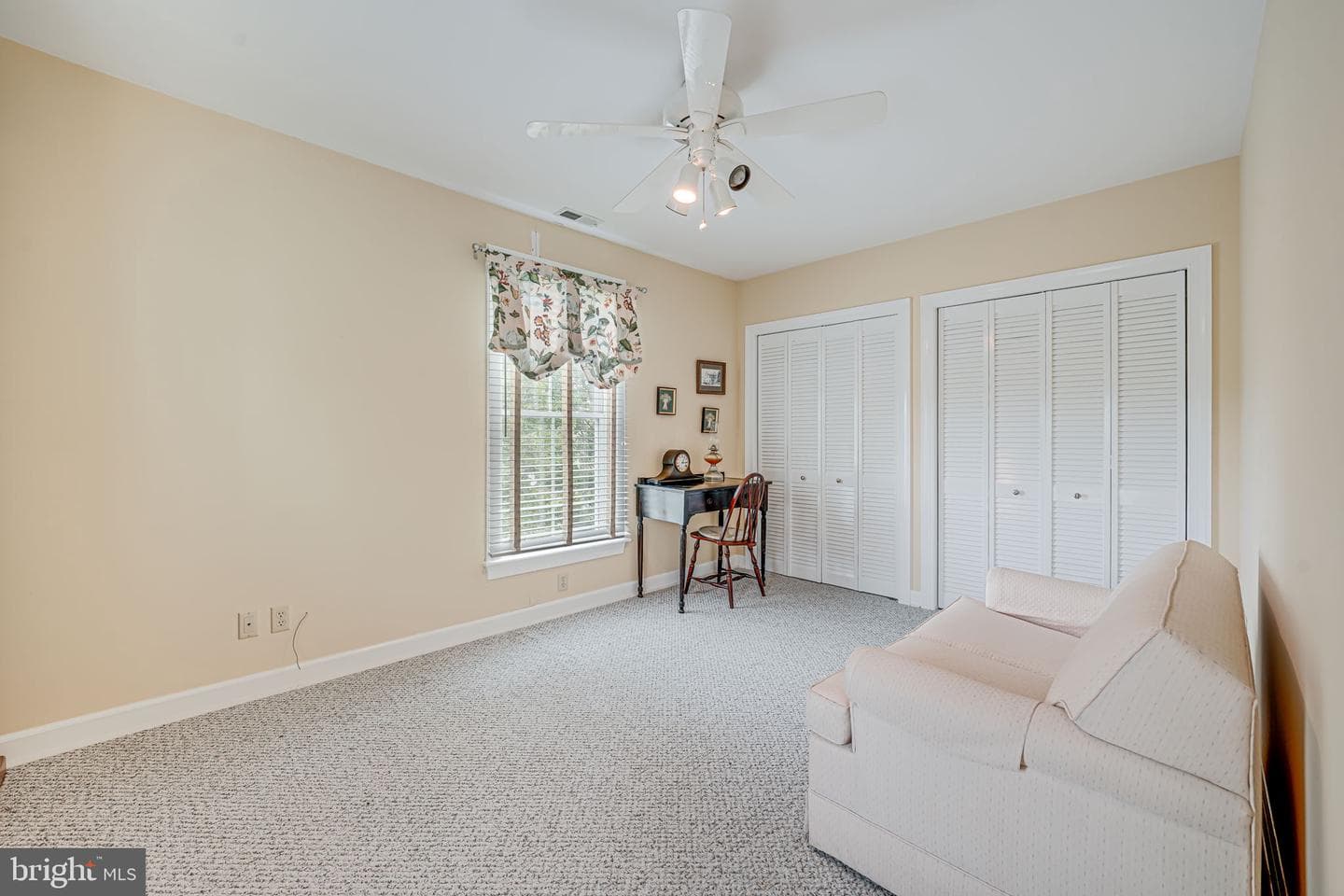 18061 Youngs Lane photo 37