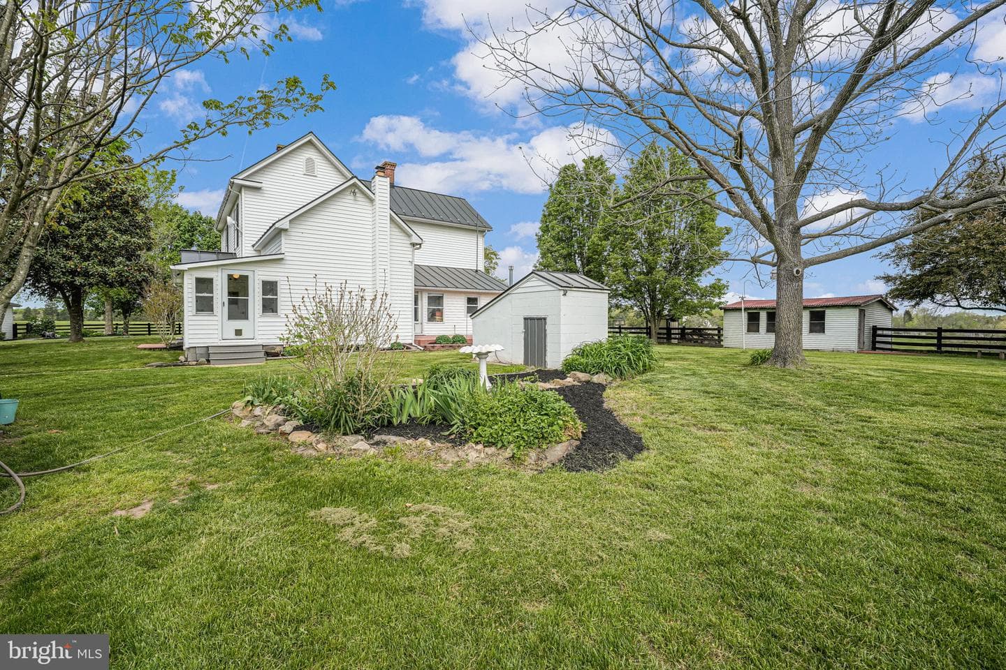 18061 Youngs Lane photo 46