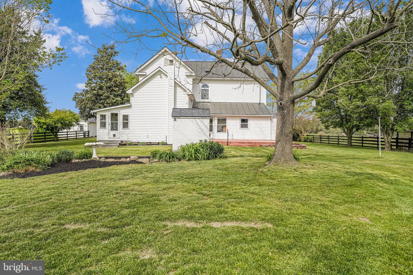 18061 Youngs Lane photo 47
