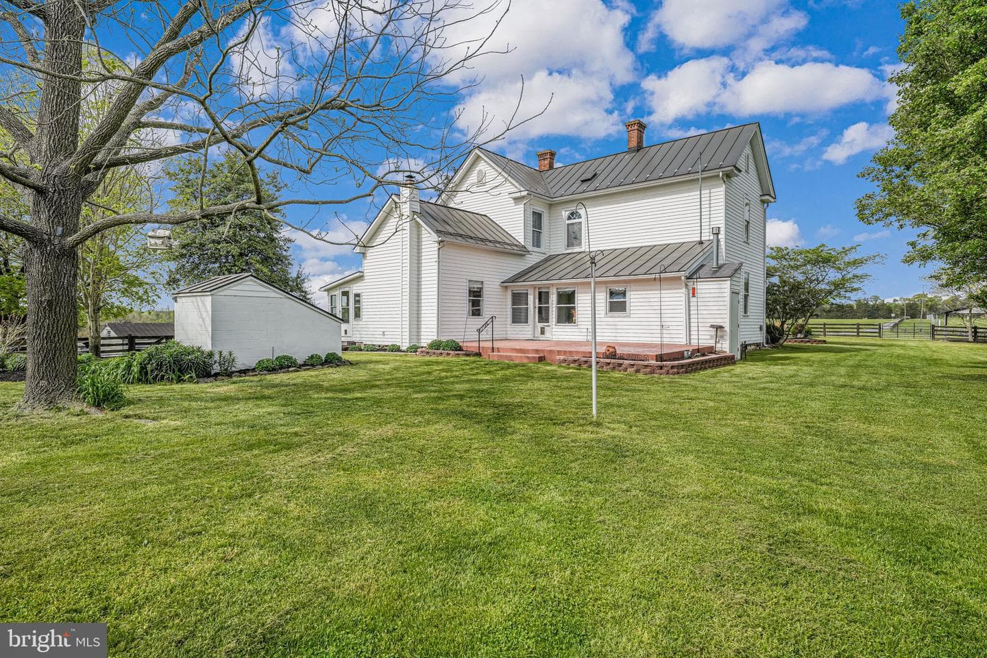 18061 Youngs Lane photo 48