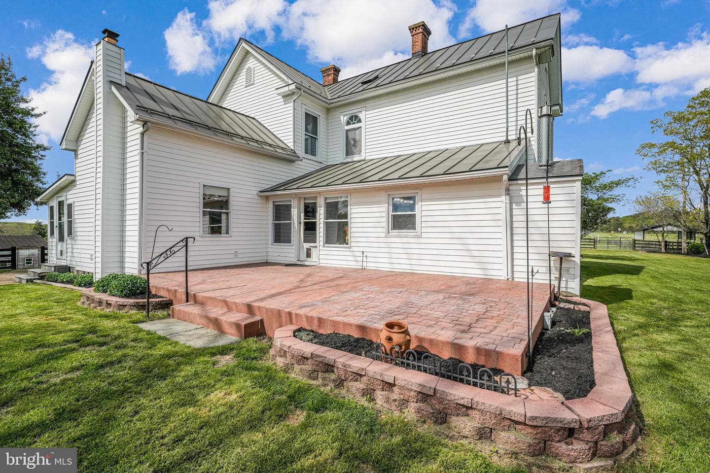 18061 Youngs Lane photo 53