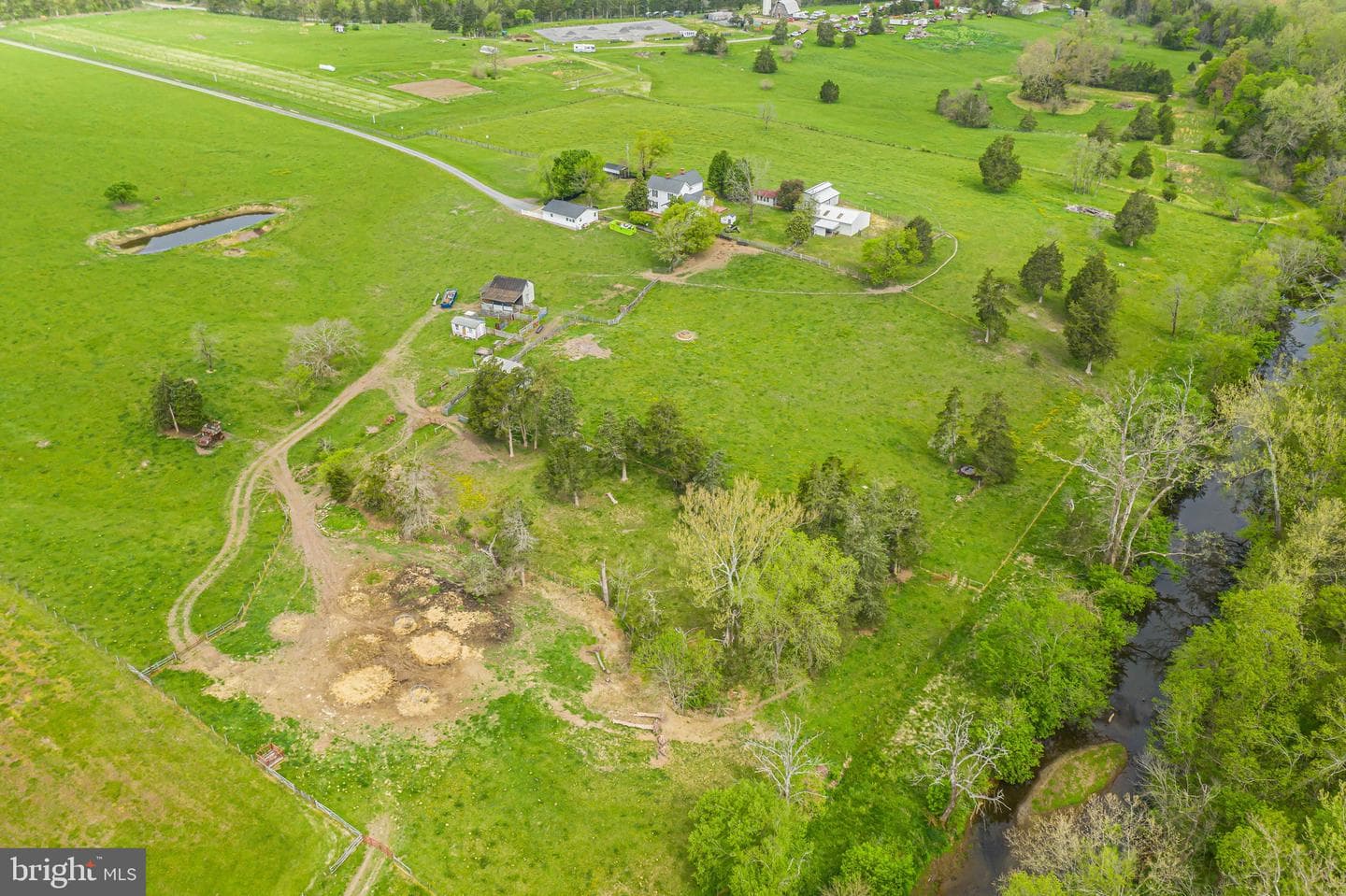18061 Youngs Lane photo 79
