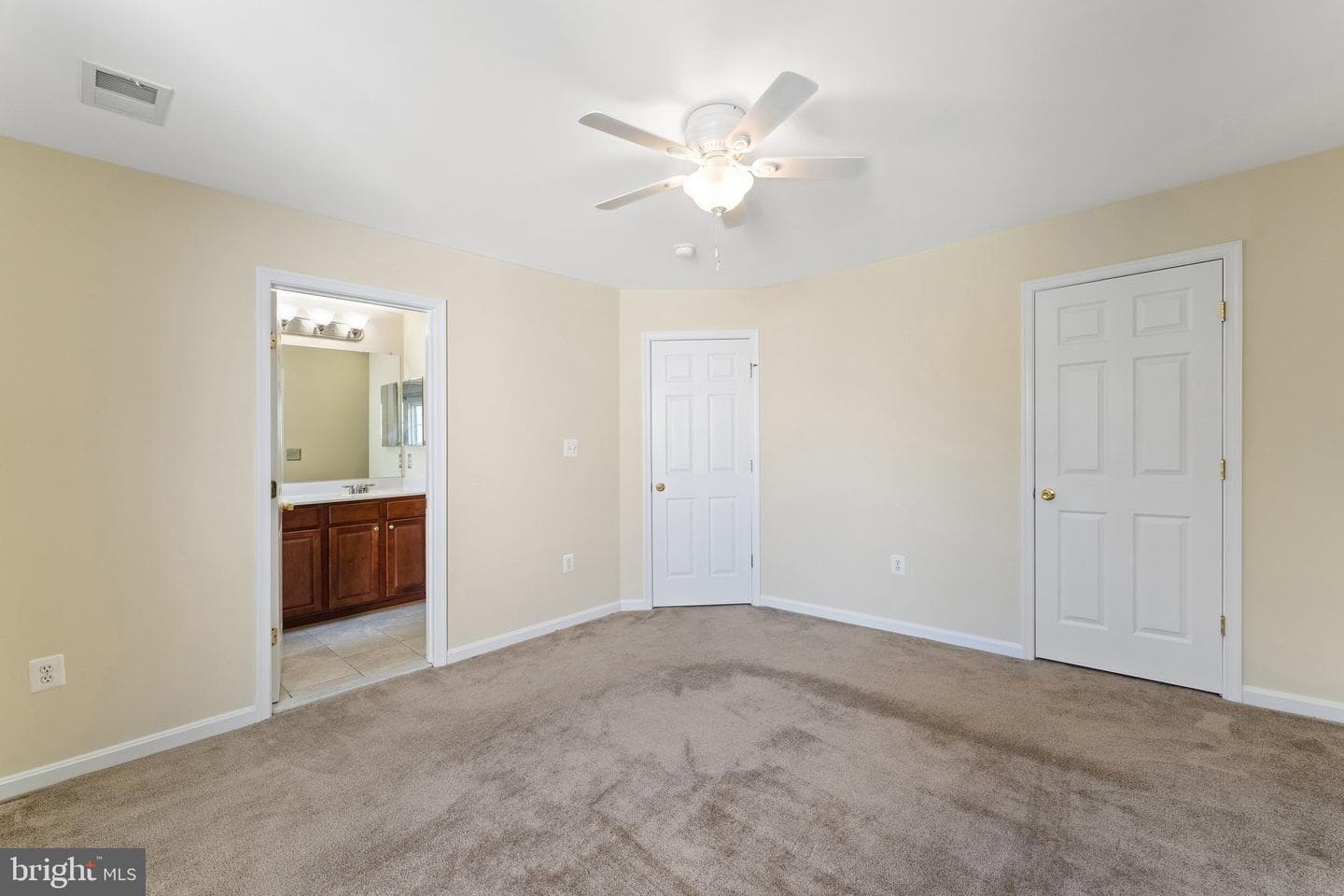 1001 Lake Pelham Drive photo 20