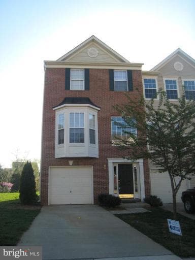 1007 Longview Lane photo 3