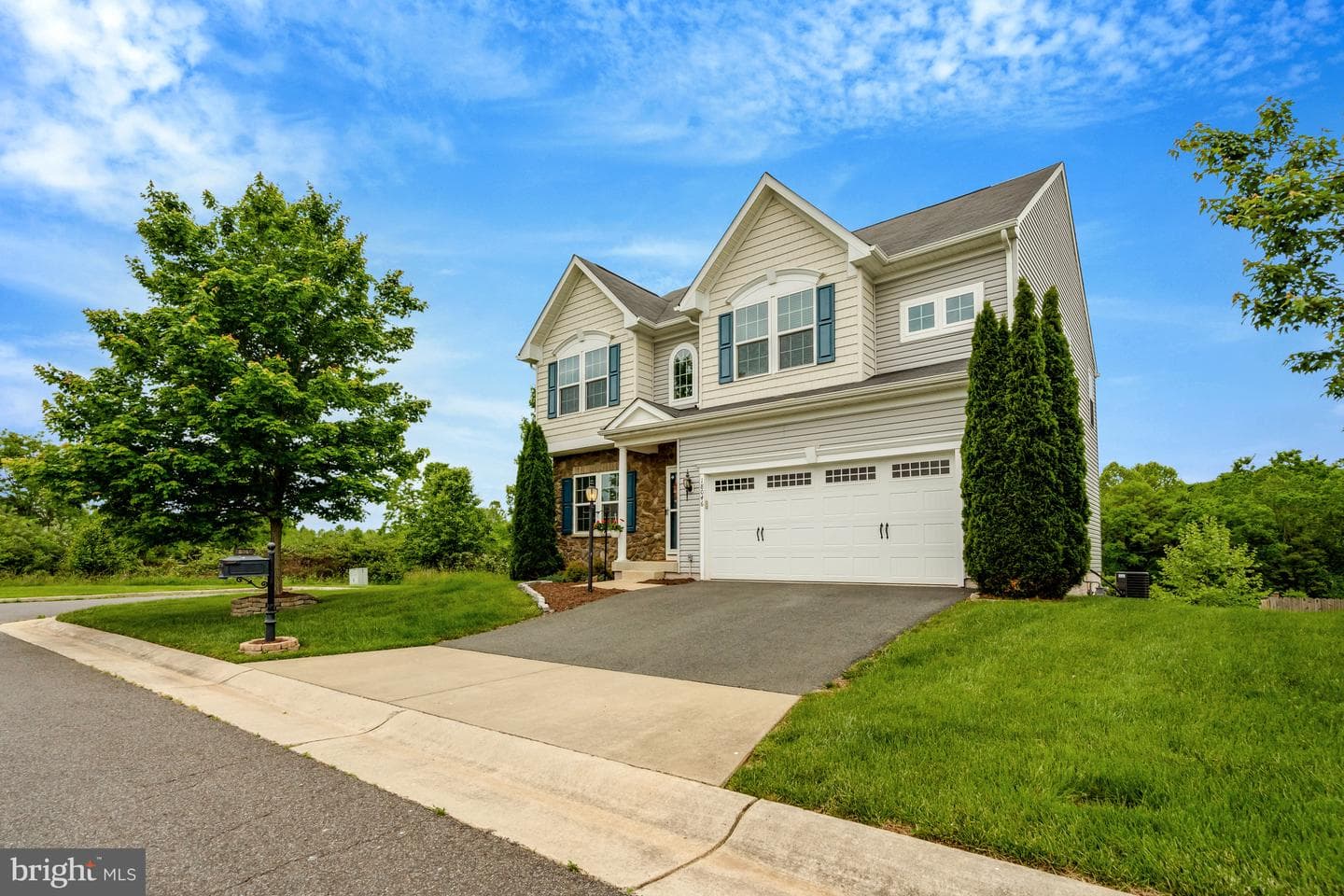 18046 Lakeford Drive photo 2