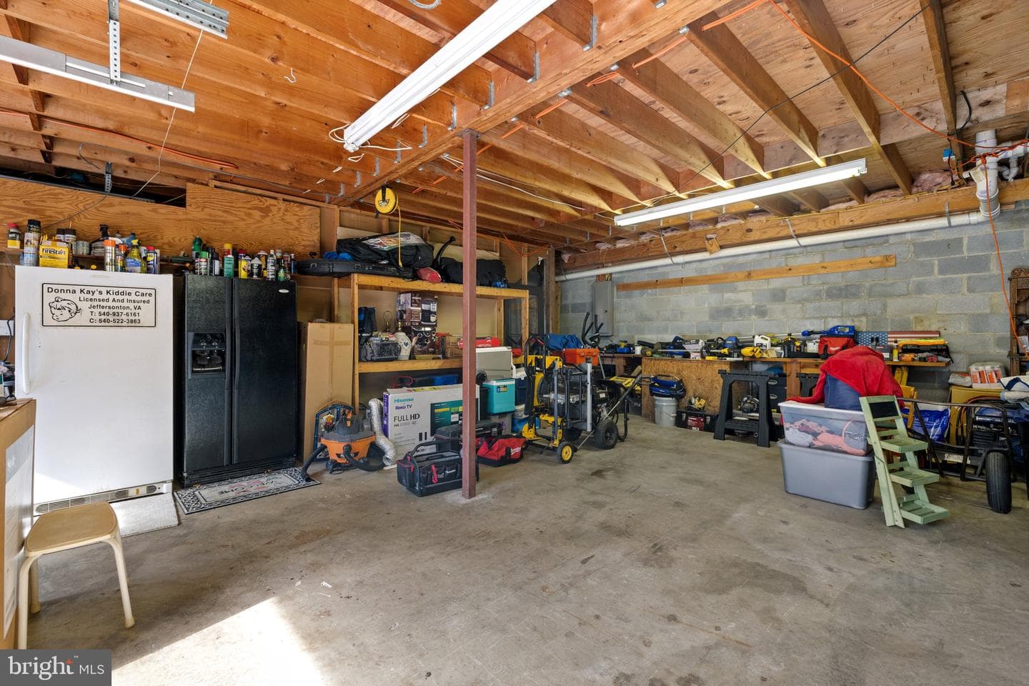 4162 Pinewood Lane photo 100