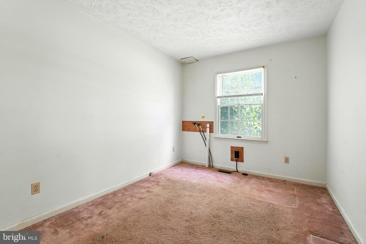 1600 Harrier Lane photo 14
