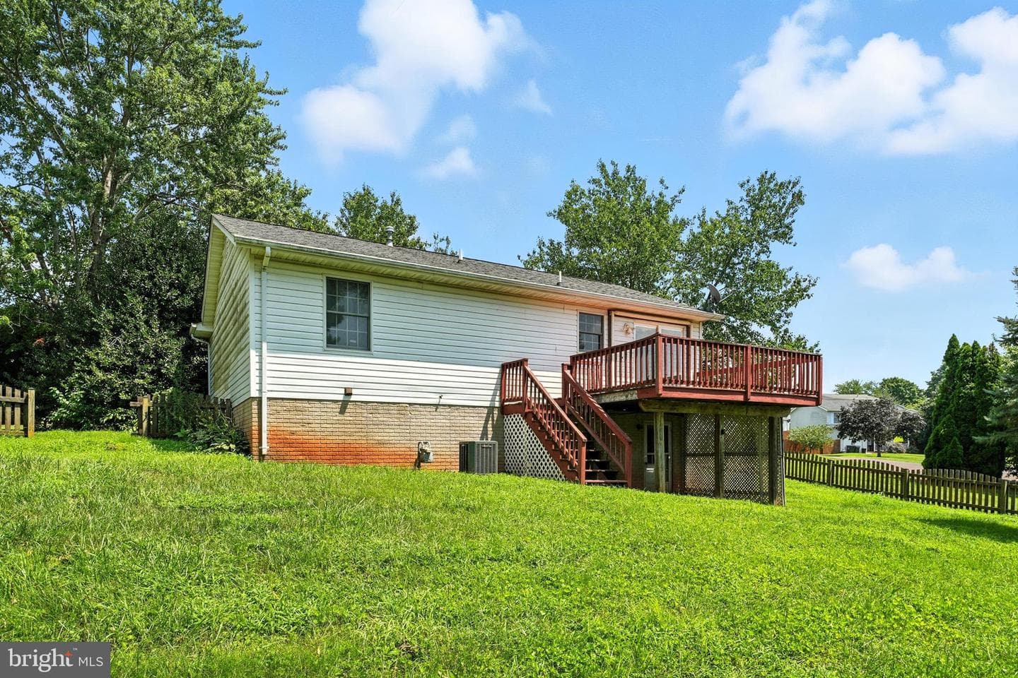 1600 Harrier Lane photo 27