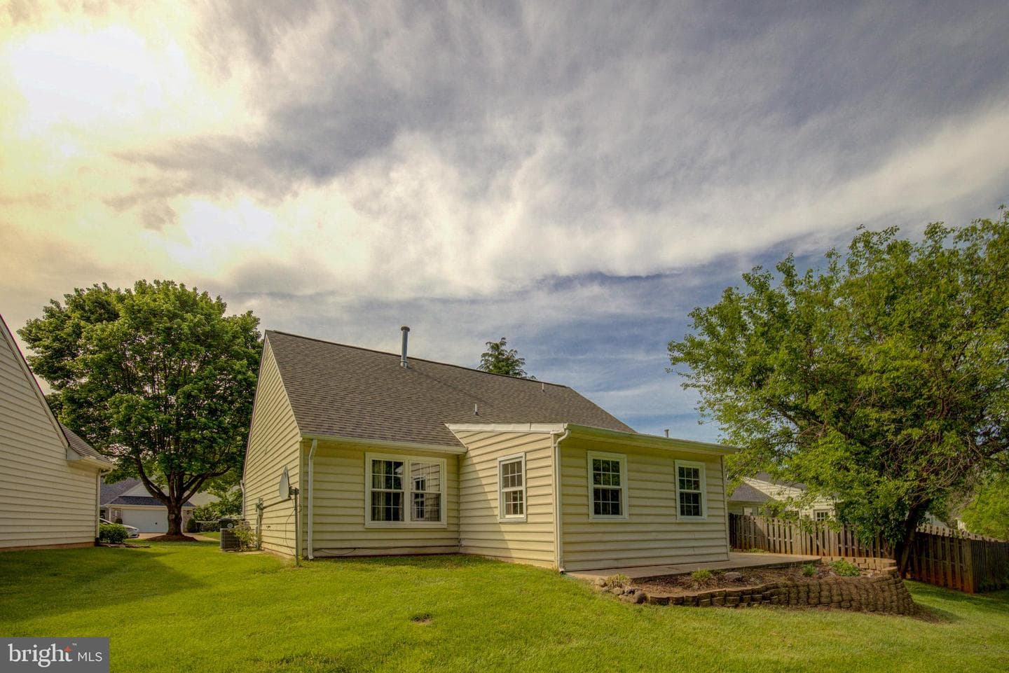 756 Ripplebrook Drive photo 6
