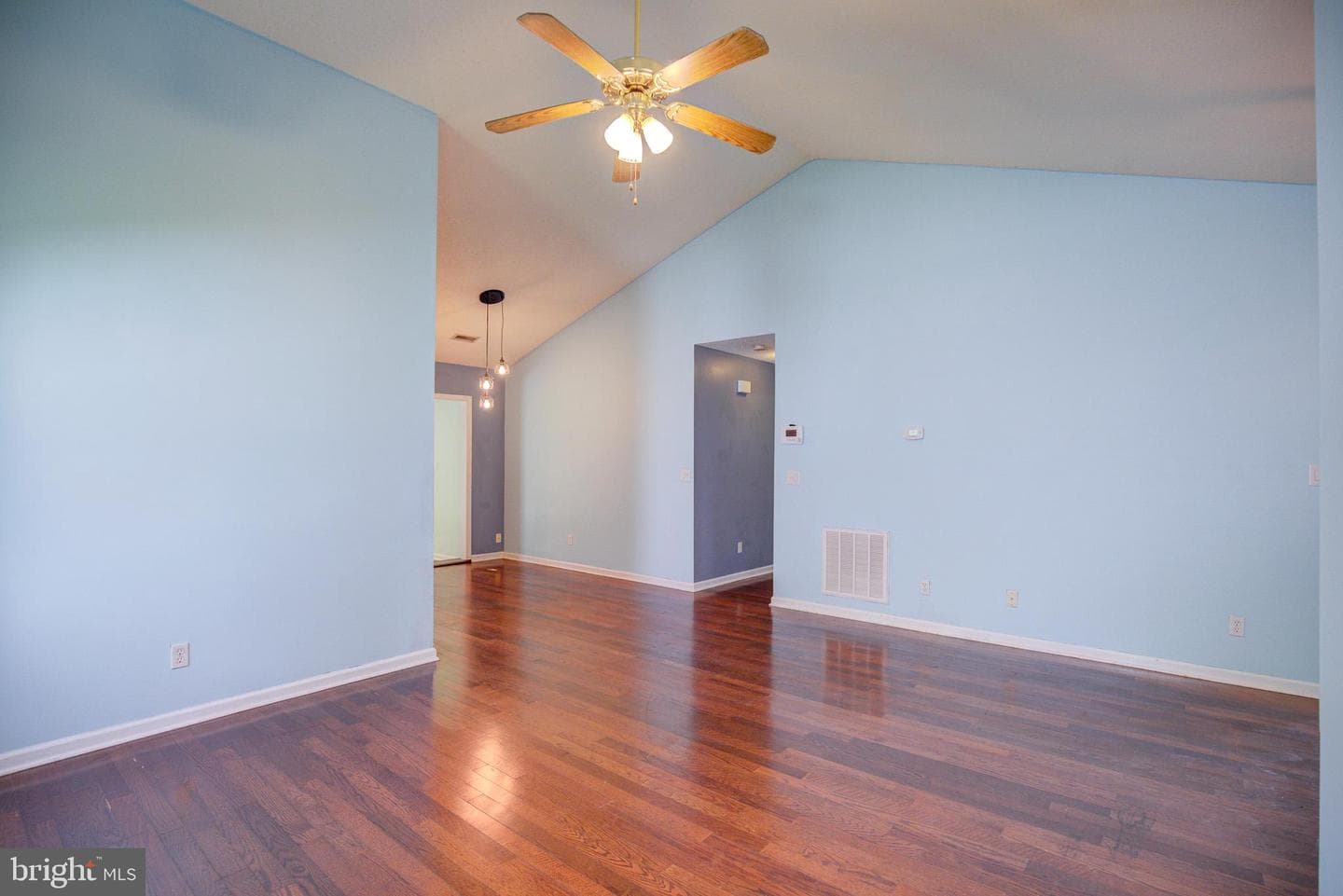 756 Ripplebrook Drive photo 9
