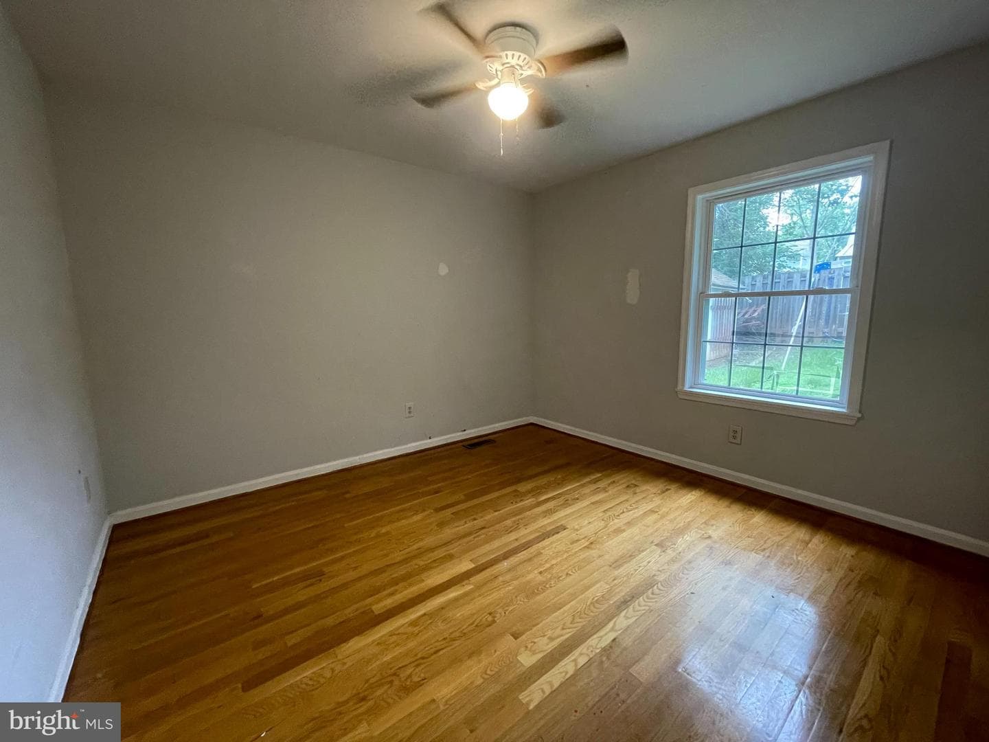 321 Spring Street photo 8
