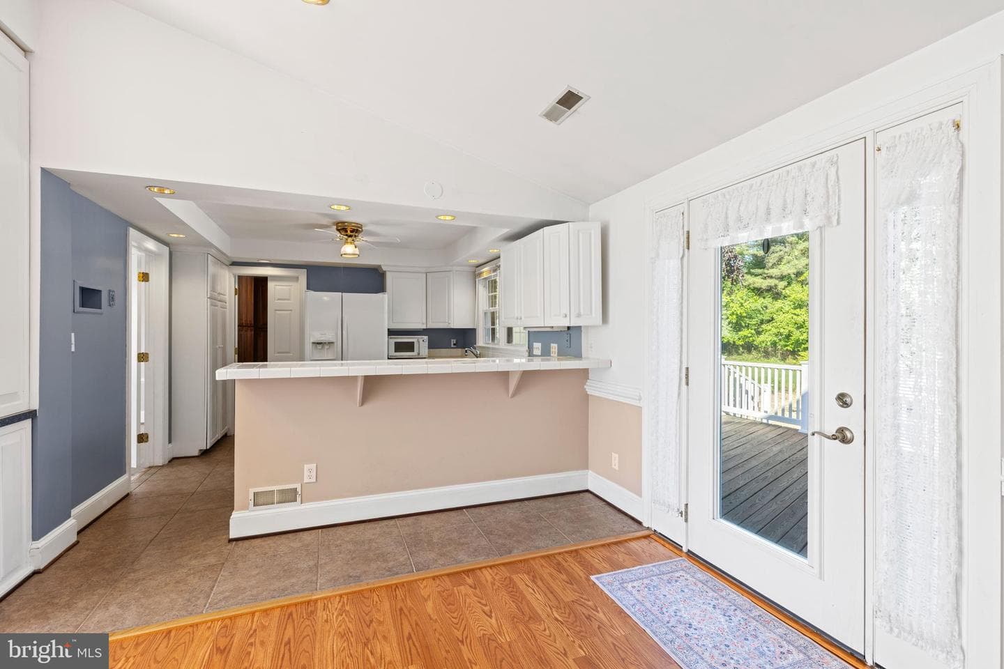650 Yowell Drive photo 16