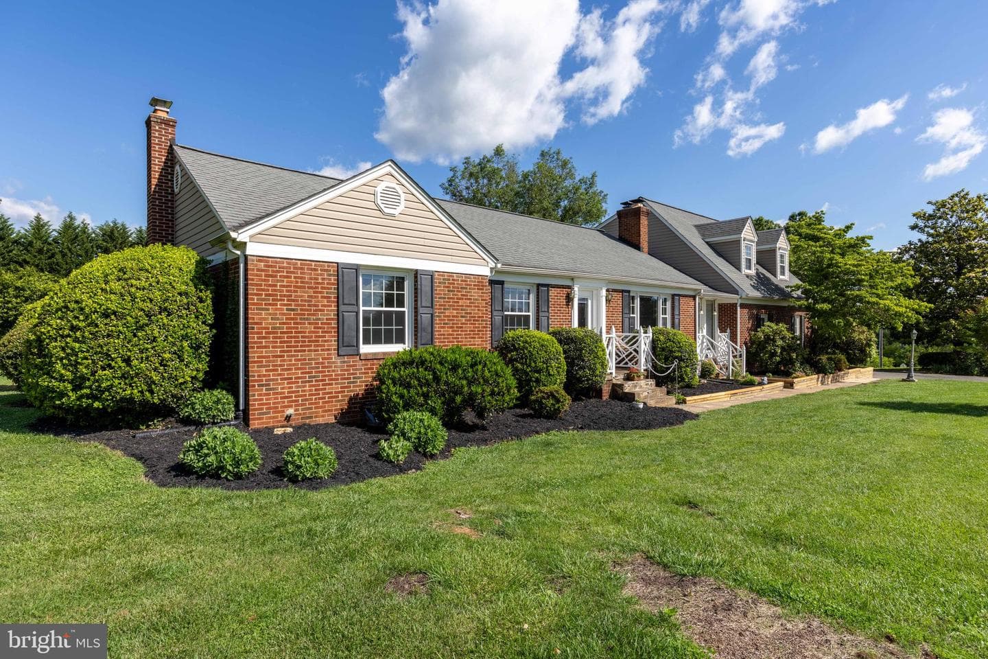 650 Yowell Drive photo 4
